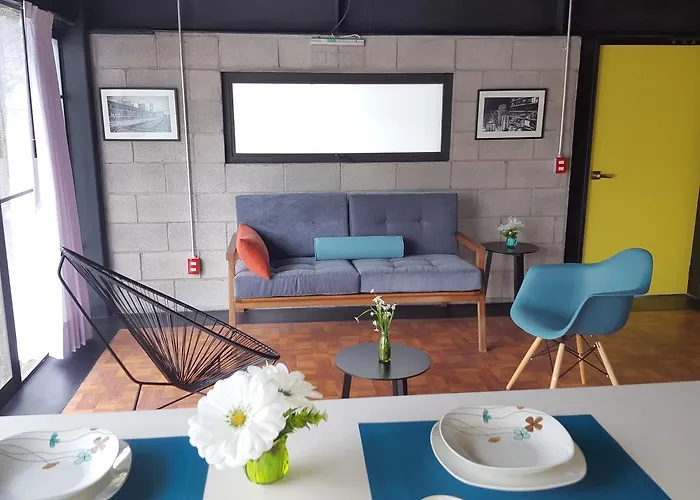 Apartamento Cozy Loft With Balcony