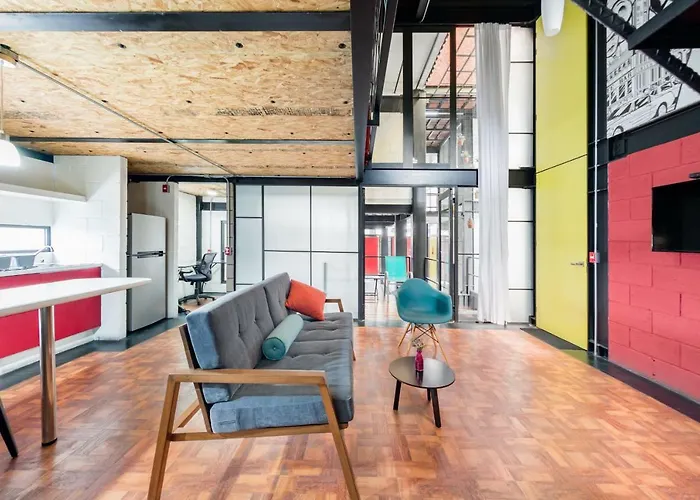Cozy Loft With Balcony Apartamento