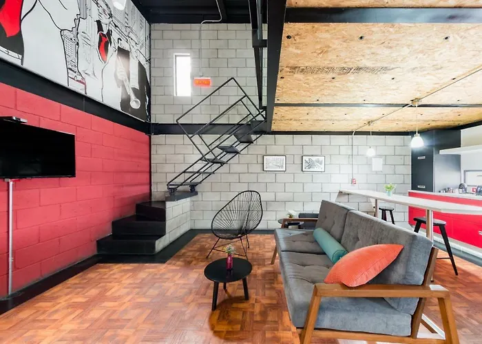 Apartamento Cozy Loft With Balcony