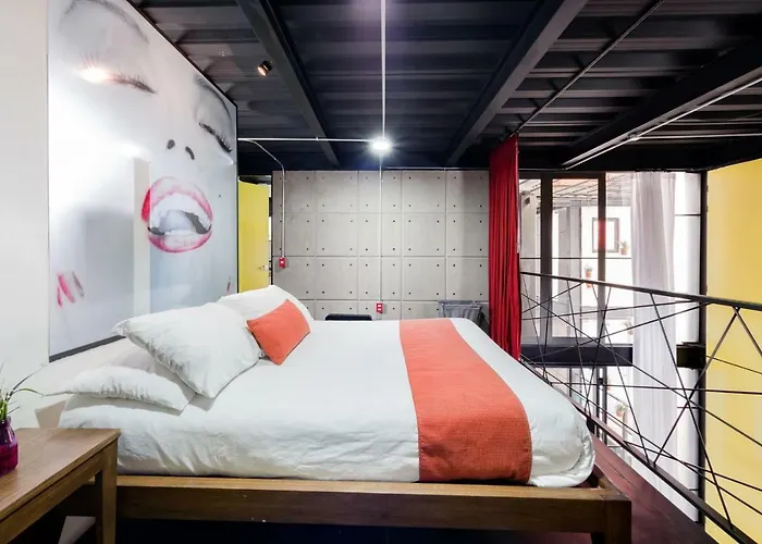 Cozy Loft With Balcony *